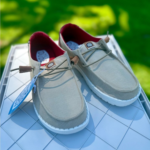 Hey Dude Tan White Maroon Wendy Chambray Boho Casual Moccasin Shoes New w/ Tags - Picture 6 of 14